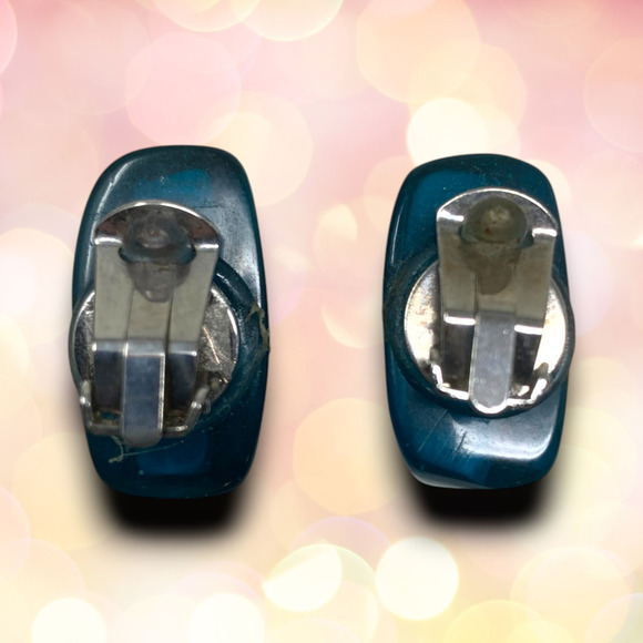 Vintage 1980s Blue Transparent Acrylic Faceted Jelly Clip On Earrings New Wave - Picture 3 of 5